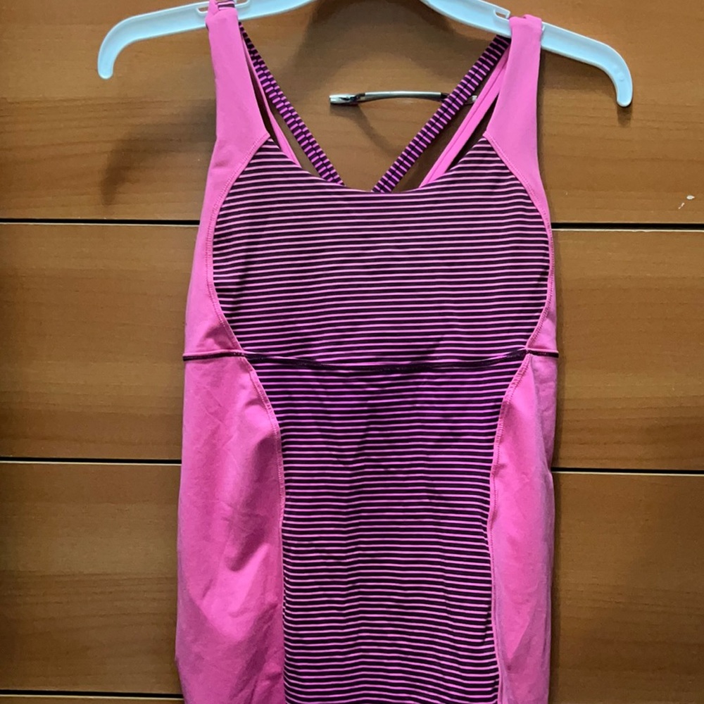 Lululemon tank